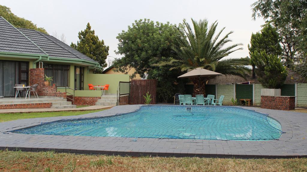 Unirift Bloemfontein Exterior foto