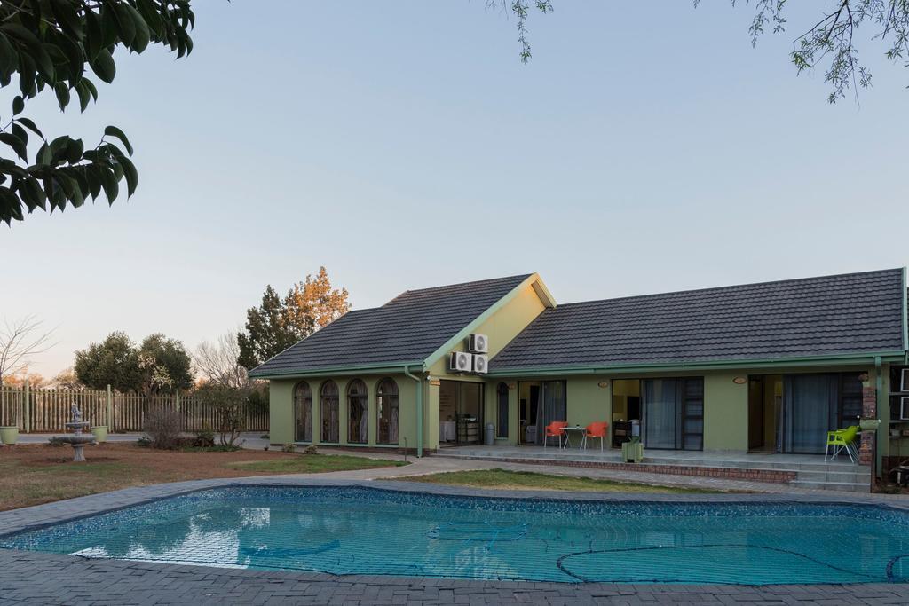 Unirift Bloemfontein Exterior foto